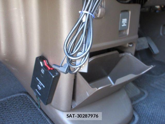 Honda N BOX 2022-07 8337009-12