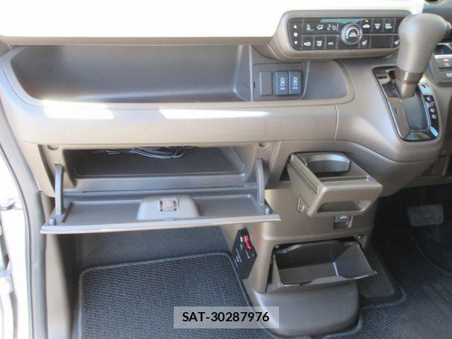 Honda N BOX 2022-07 8337009-28