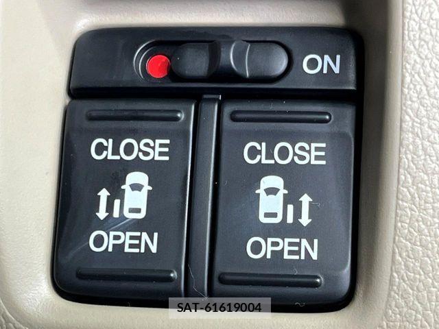 Honda N BOX 2012-12 8367499-2