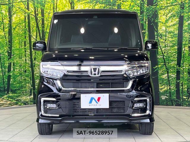Honda N BOX 2023-03 8367491-13