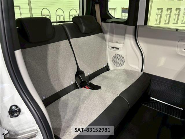 Honda N BOX 2026-02 8367481-15