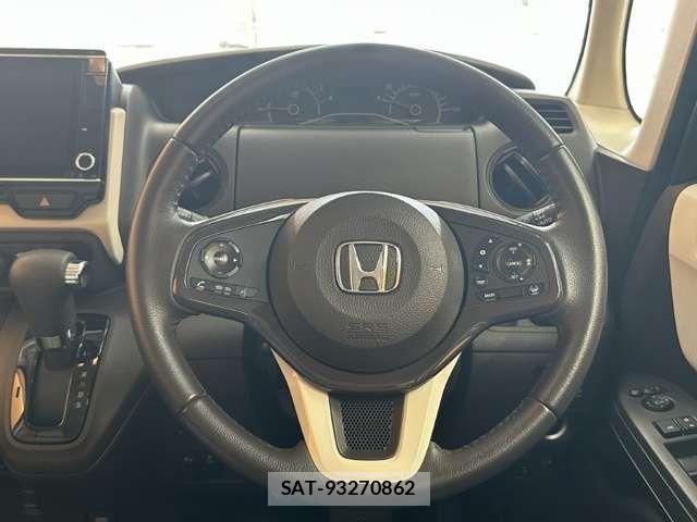 Honda N BOX 2021-03 8367493-1