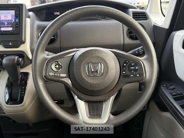 Honda N BOX 2017-10 8367494-14