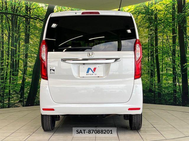 Honda N BOX 2019-04 8367489-14
