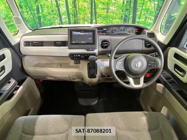 Honda N BOX 2019-04 8367489-1