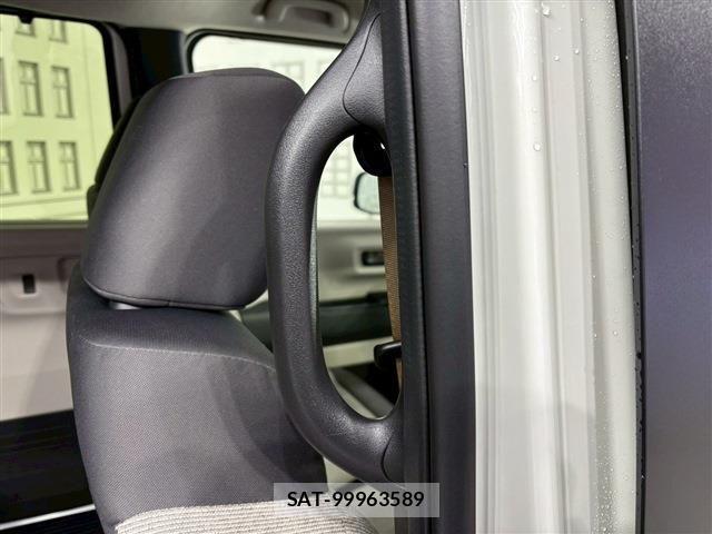 Honda N BOX 2026-02 8367480-16