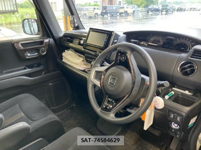 Honda N BOX 2017-12 8371940-13