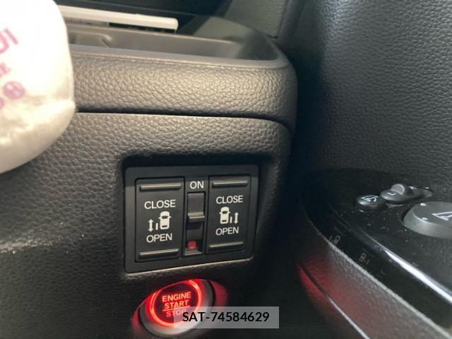 Honda N BOX 2017-12 8371940-19