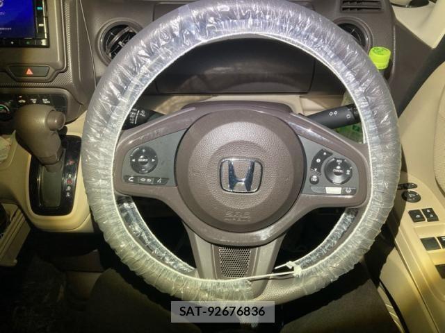Honda N BOX 2019-11 8371941-12