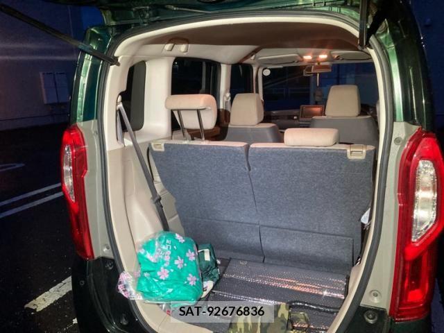 Honda N BOX 2019-11 8371941-6