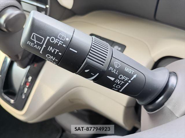 Honda N BOX 2020-06 8413909-25