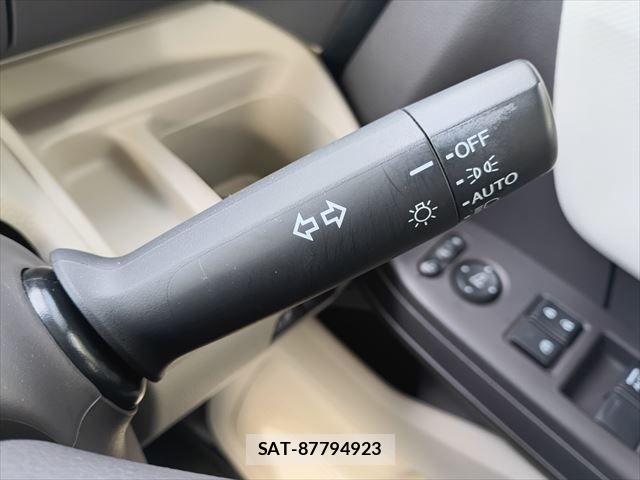 Honda N BOX 2020-06 8413909-26