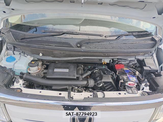 Honda N BOX 2020-06 8413909-29