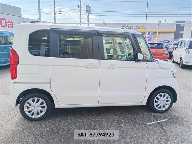 Honda N BOX 2020-06 8413909-3