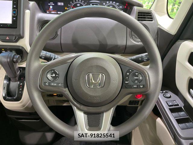Honda N BOX 2019-08 8458013-12