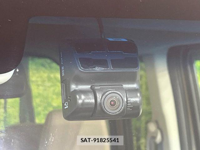 Honda N BOX 2019-08 8458013-7