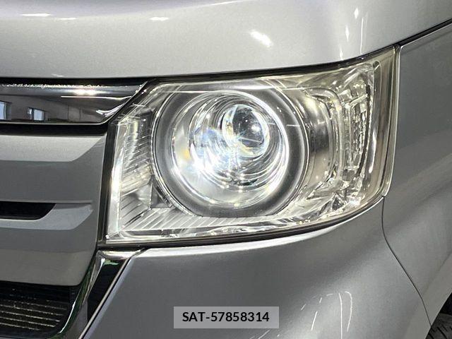 Honda N BOX 2018-01 8457108-12