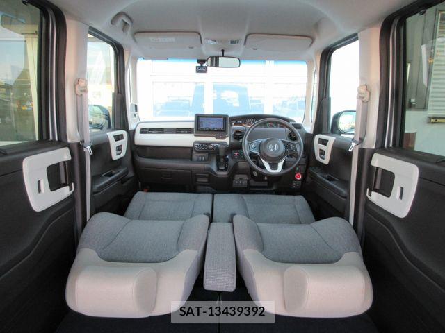 Honda N BOX 2022-08 8457064-18