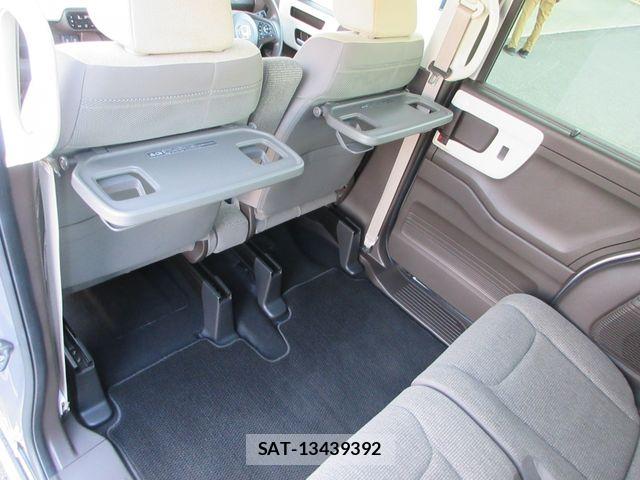 Honda N BOX 2022-08 8457064-27
