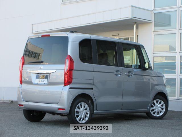 Honda N BOX 2022-08 8457064-2