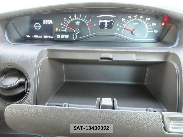 Honda N BOX 2022-08 8457064-4