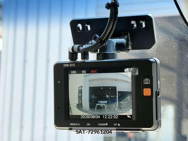 Honda N BOX 2016-04 8526086-10