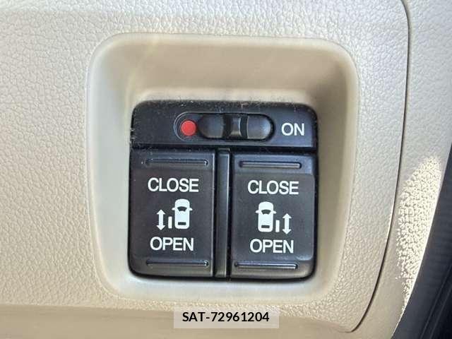 Honda N BOX 2016-04 8526086-5