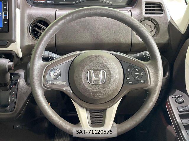 Honda N BOX 2023-09 8526071-10