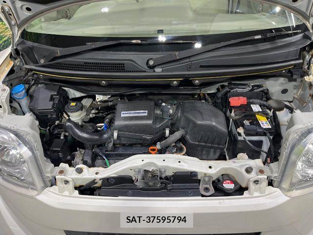 Honda N BOX 2016-01 8526088-17