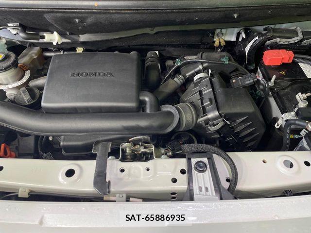 Honda N BOX 2023-11 8526067-17