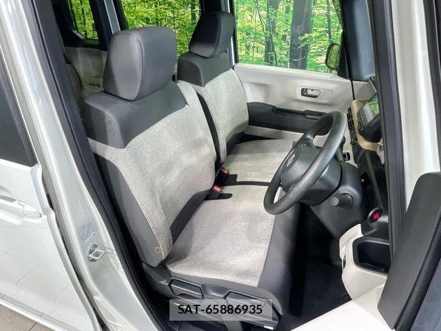 Honda N BOX 2023-11 8526067-7