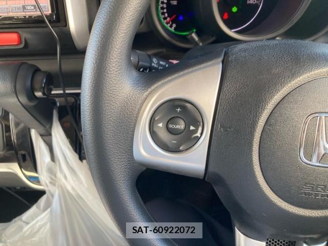 Honda N BOX 2016-05 8526089-18