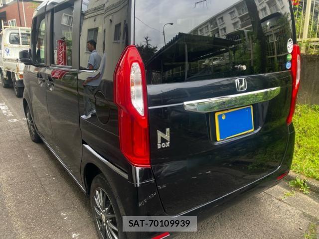 Honda N BOX 2017-12 8562878-3