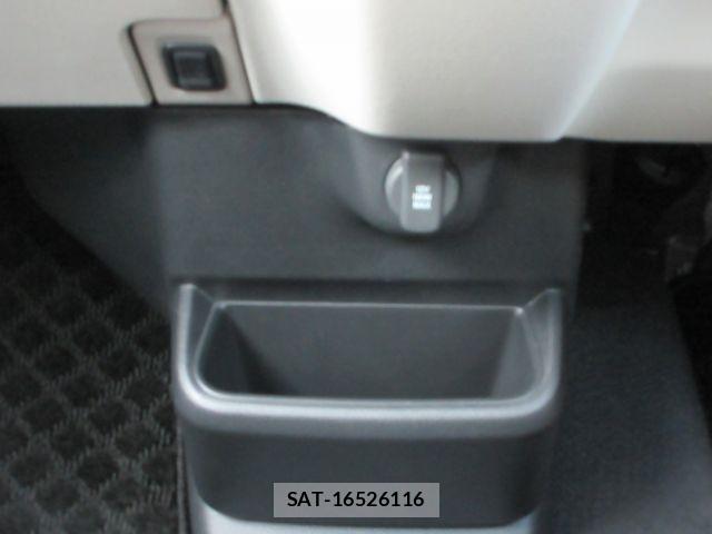 Honda N BOX 2023-11 8562876-10