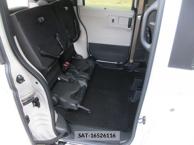 Honda N BOX 2023-11 8562876-15