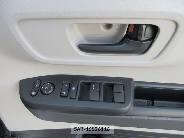 Honda N BOX 2023-11 8562876-23