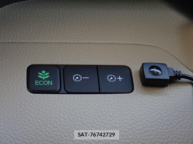 Honda N BOX 2019-06 8627976-12