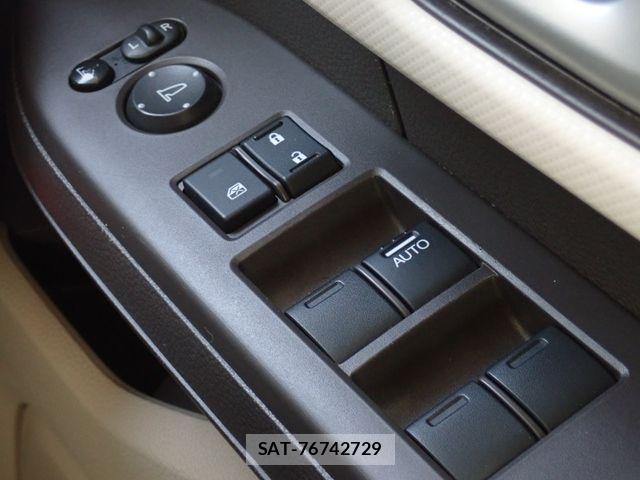 Honda N BOX 2019-06 8627976-13