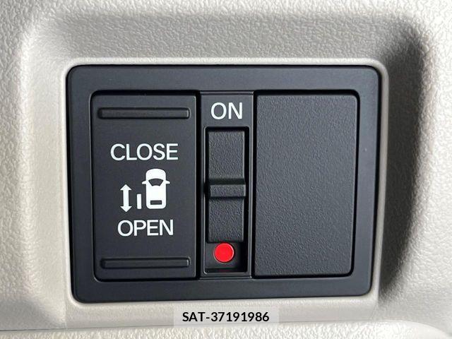 Honda N BOX 2026-08 8627974-3