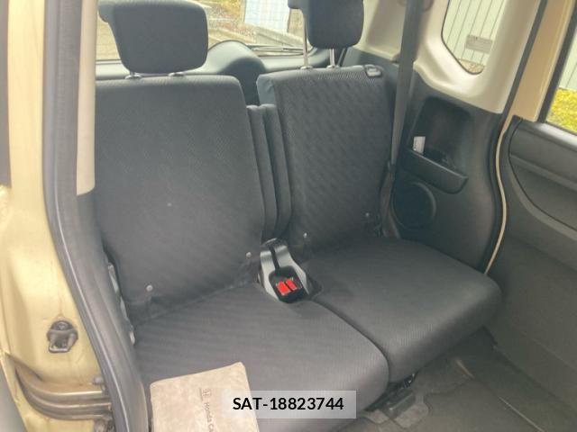 Honda N BOX 2013-10 8627978-17