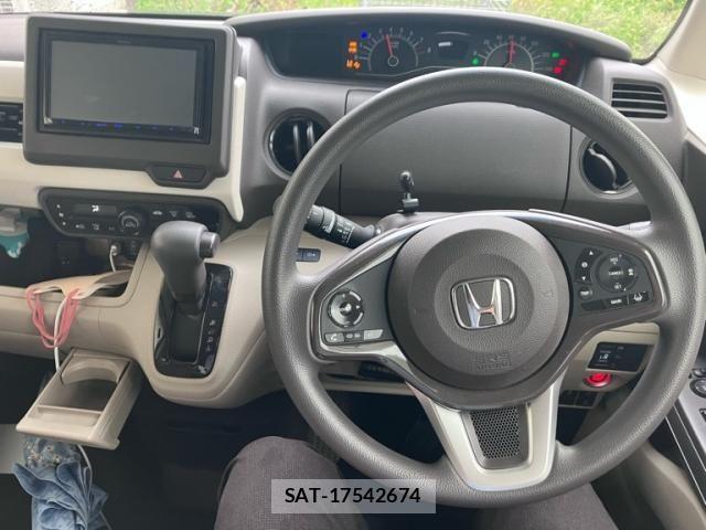 Honda N BOX 2019-12 8660549-10