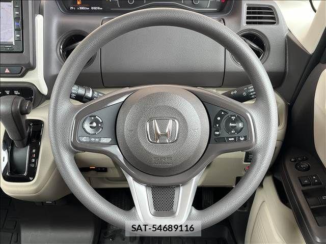 Honda N BOX 2019-04 8660538-17