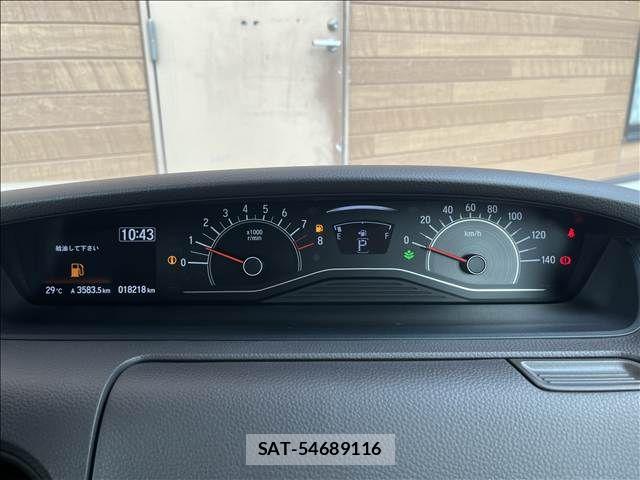 Honda N BOX 2019-04 8660538-24