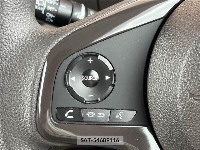 Honda N BOX 2019-04 8660538-27