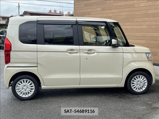 Honda N BOX 2019-04 8660538-4