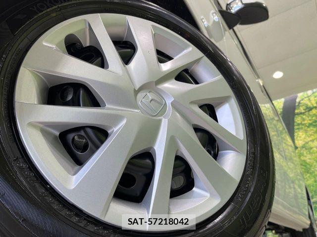Honda N BOX 2026-08 8660536-13