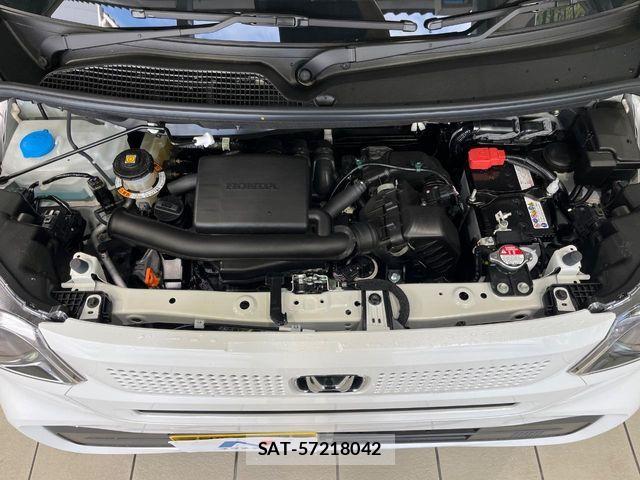Honda N BOX 2026-08 8660536-18