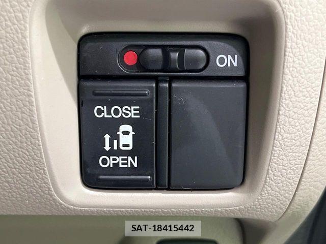 Honda N BOX 2015-04 8660548-5