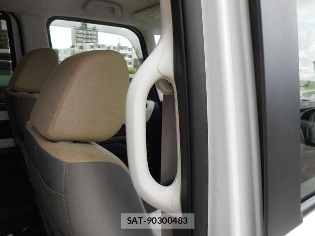 Honda N BOX 2023-09 8660539-12