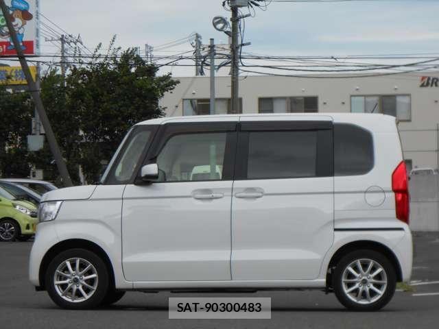 Honda N BOX 2023-09 8660539-24